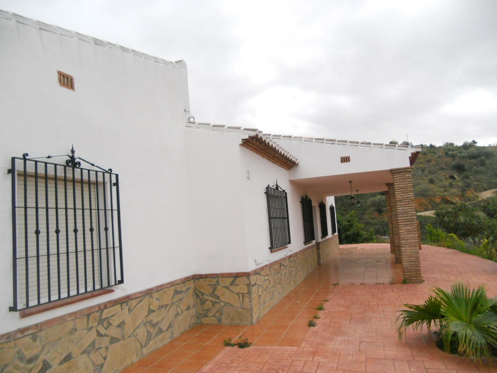 Finca en venta en Canillas de Aceituno