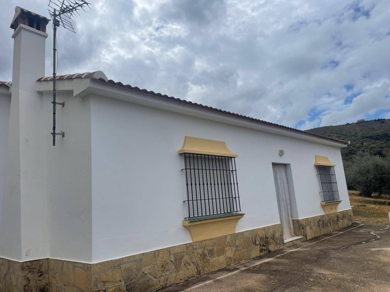 Country Property v prodeji in Alcaucín