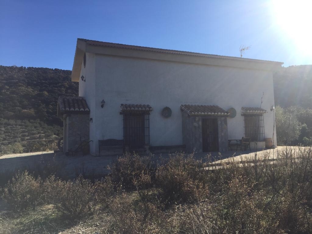 Country Property for sale in Alfarnate