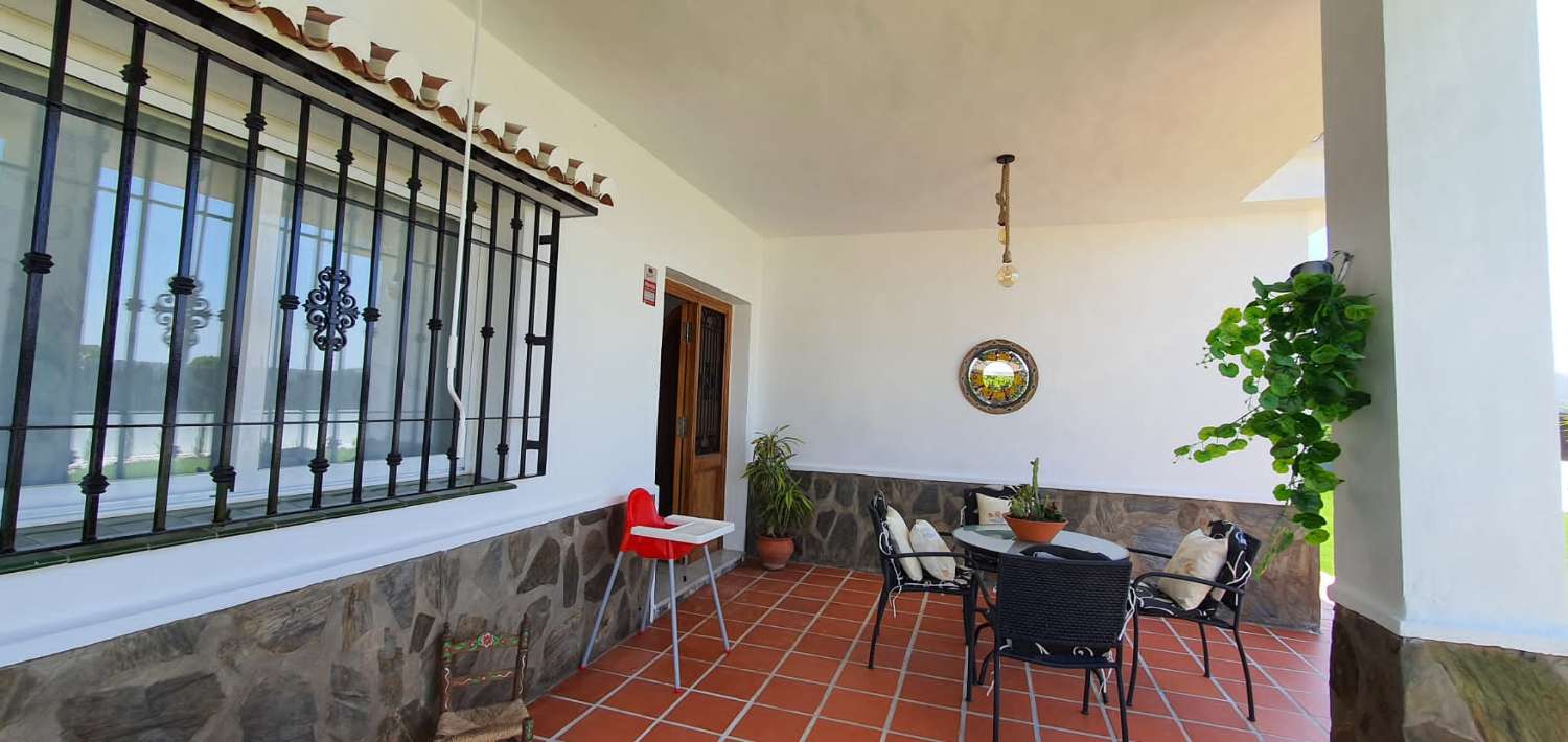 Villa til salg i Canillas de Aceituno