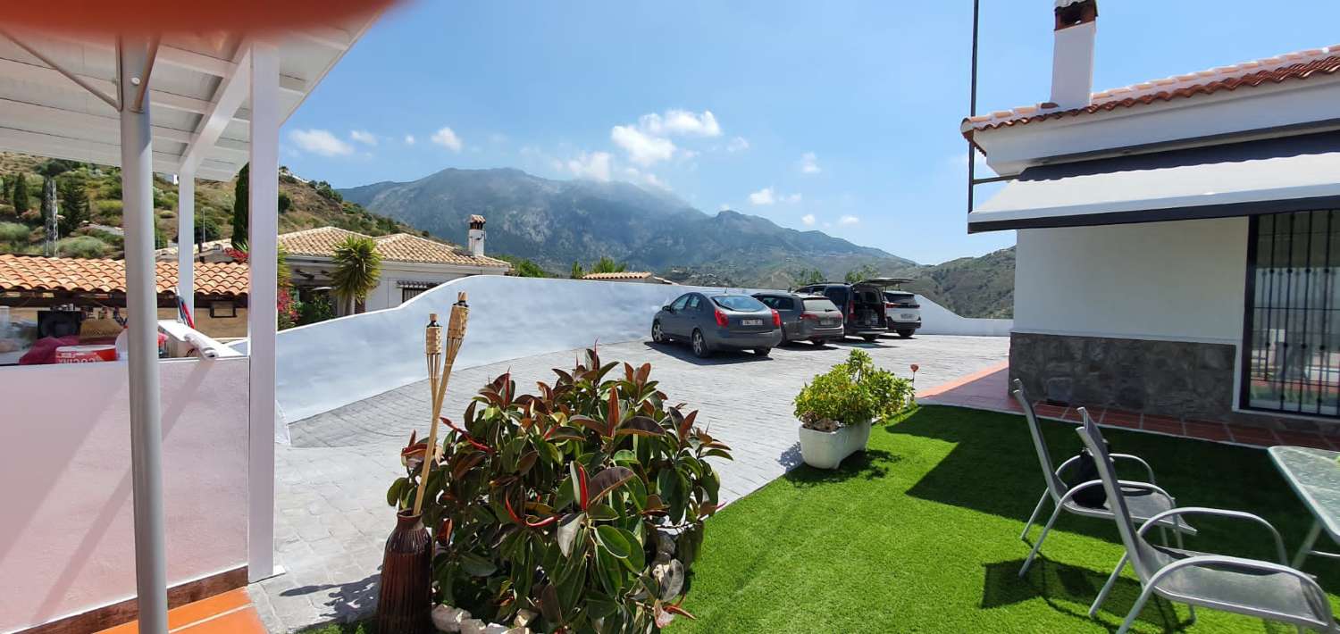 Chalet for sale in Canillas de Aceituno