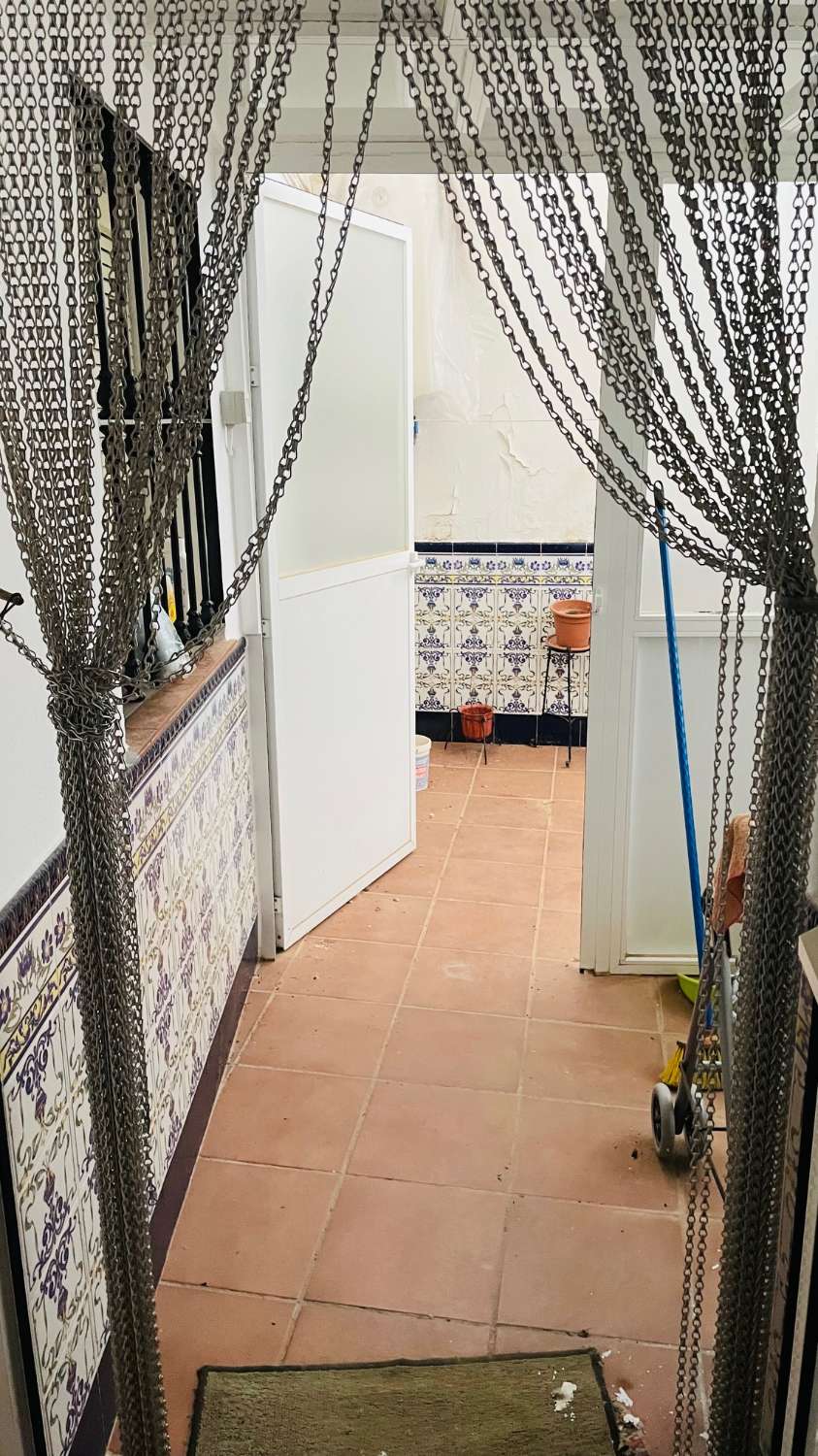 CASA DE PUEBLO DE EN BENQAMARGOSA DE 132 M2 CON 5 DORMITORIOS