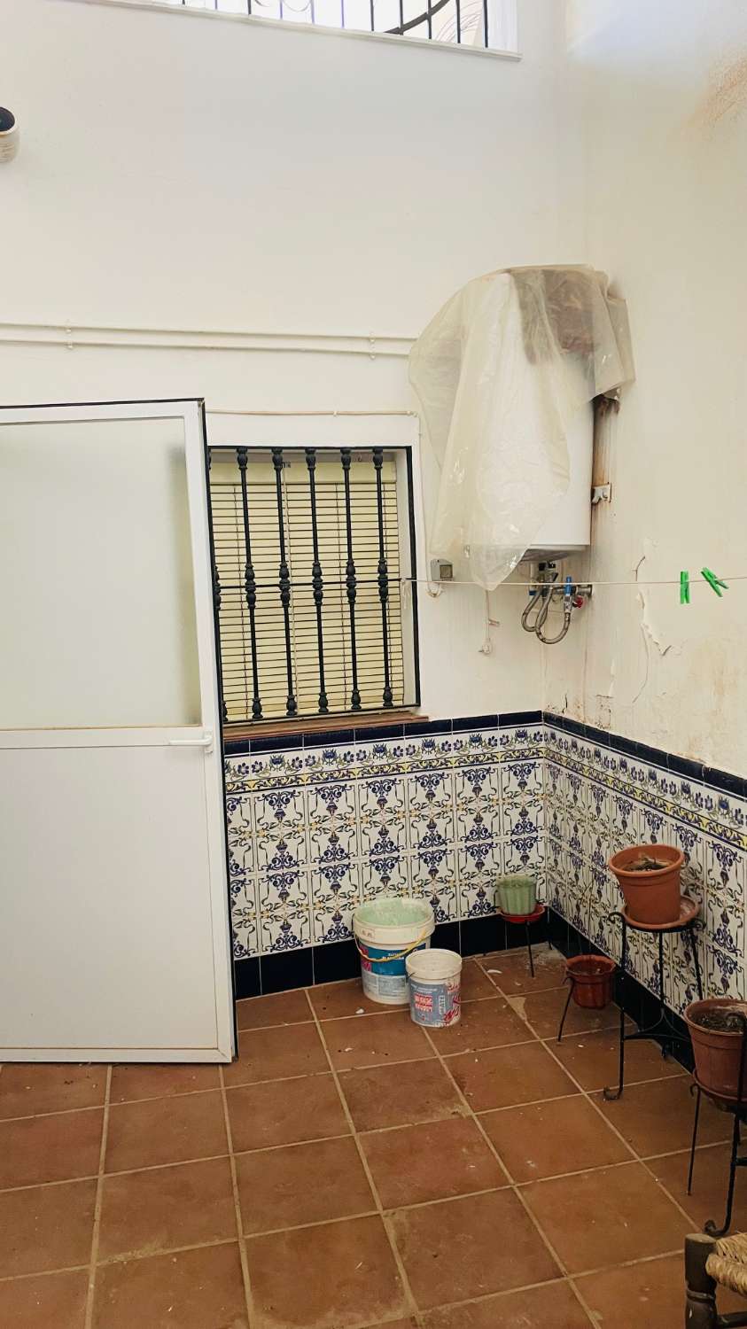 CASA DE PUEBLO DE EN BENQAMARGOSA DE 132 M2 CON 5 DORMITORIOS