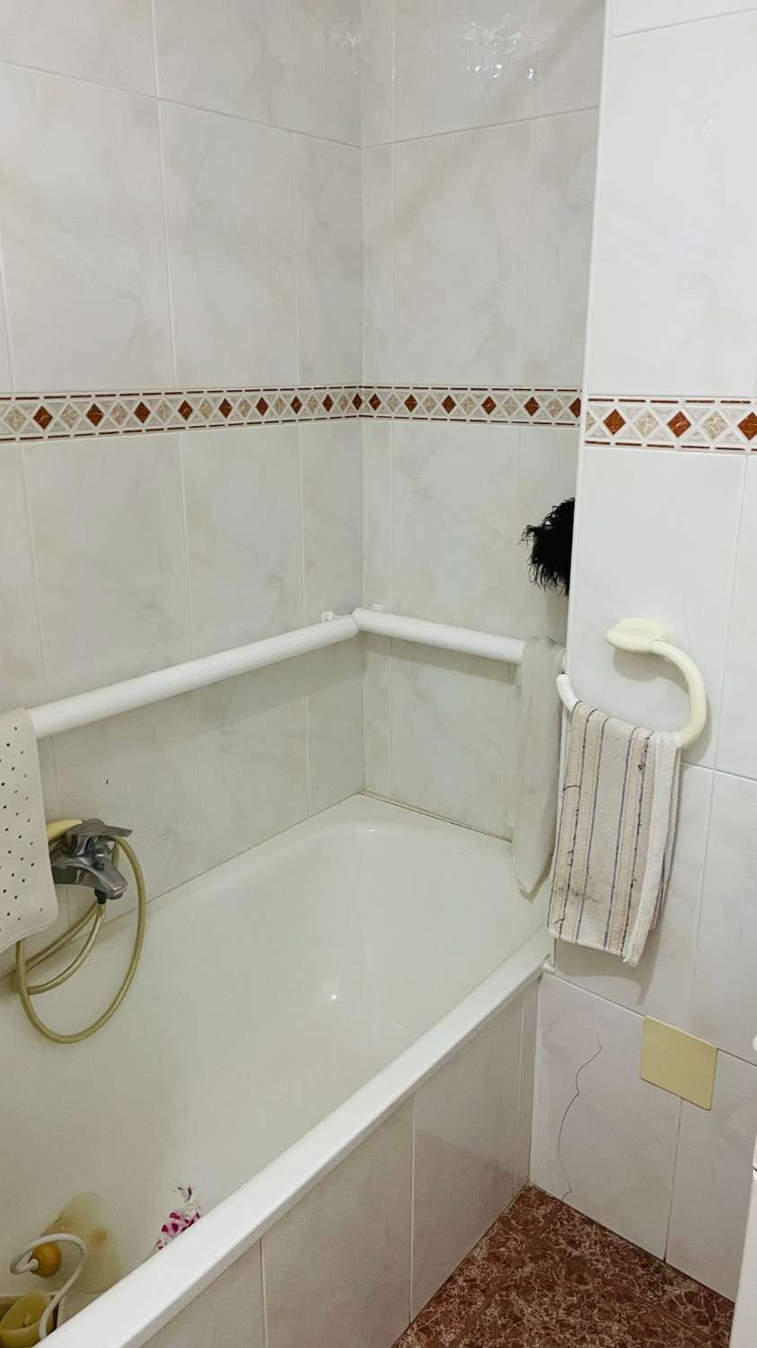 CASA DE PUEBLO DE EN BENQAMARGOSA DE 132 M2 CON 5 DORMITORIOS