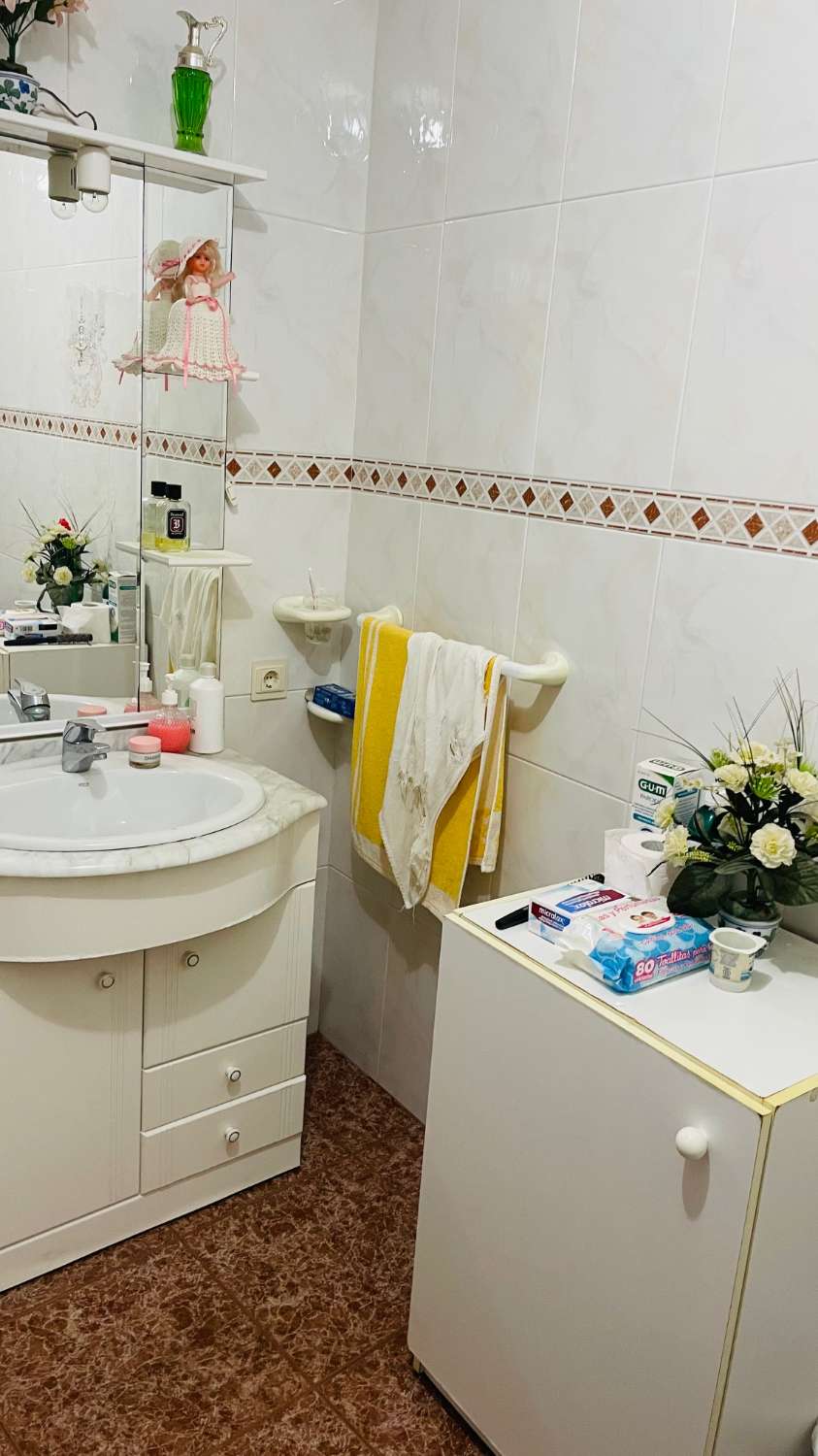 CASA DE PUEBLO DE EN BENQAMARGOSA DE 132 M2 CON 5 DORMITORIOS