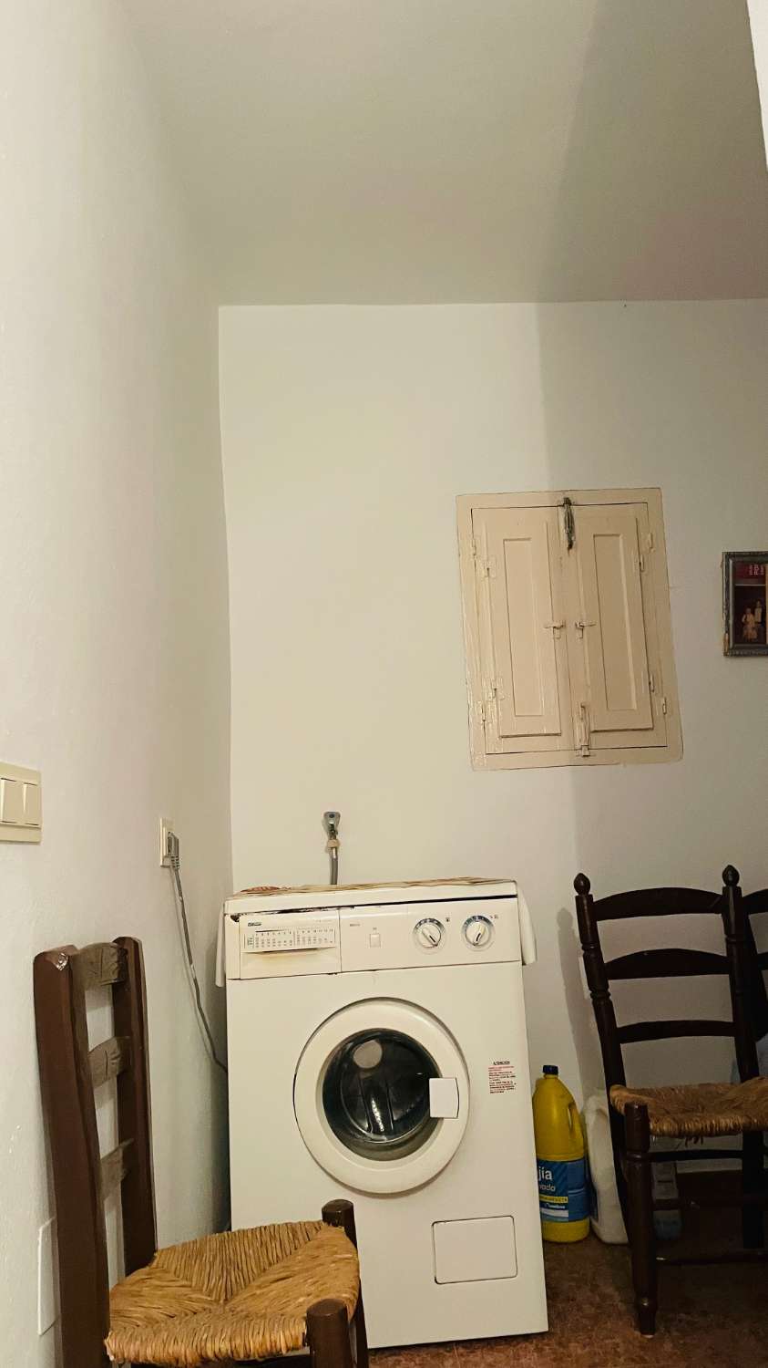 CASA DE PUEBLO DE EN BENQAMARGOSA DE 132 M2 CON 5 DORMITORIOS