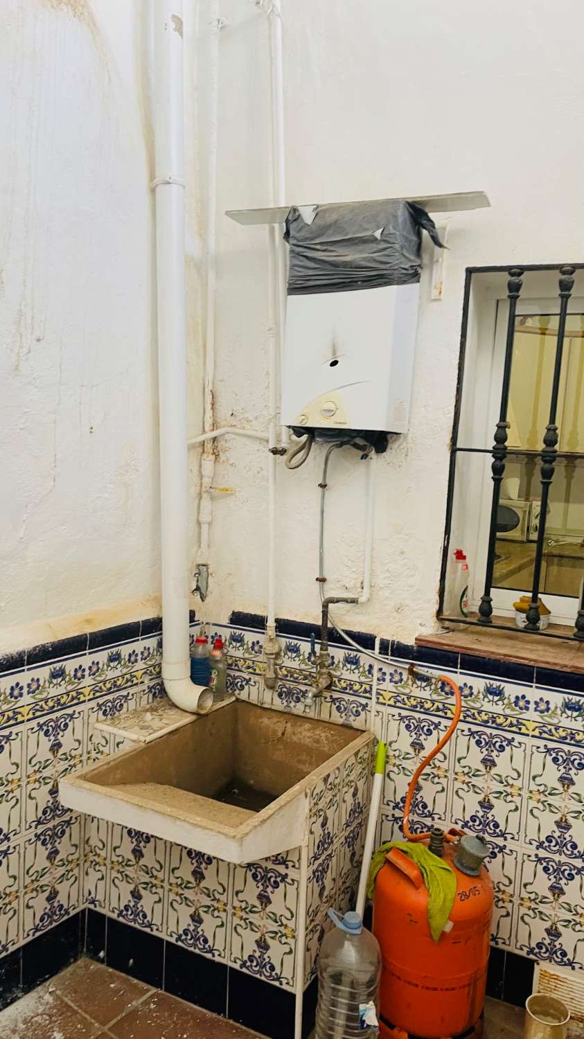 CASA DE PUEBLO DE EN BENQAMARGOSA DE 132 M2 CON 5 DORMITORIOS