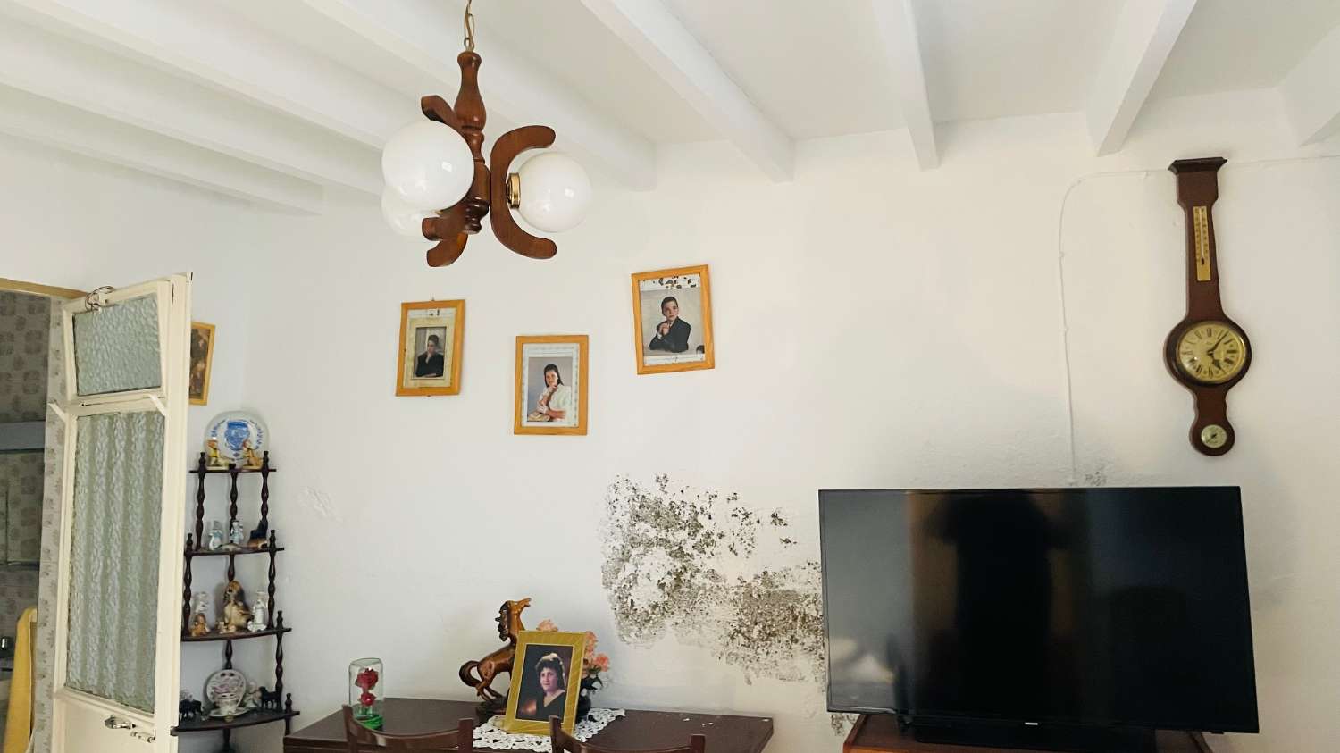 CASA DE PUEBLO DE EN BENQAMARGOSA DE 132 M2 CON 5 DORMITORIOS