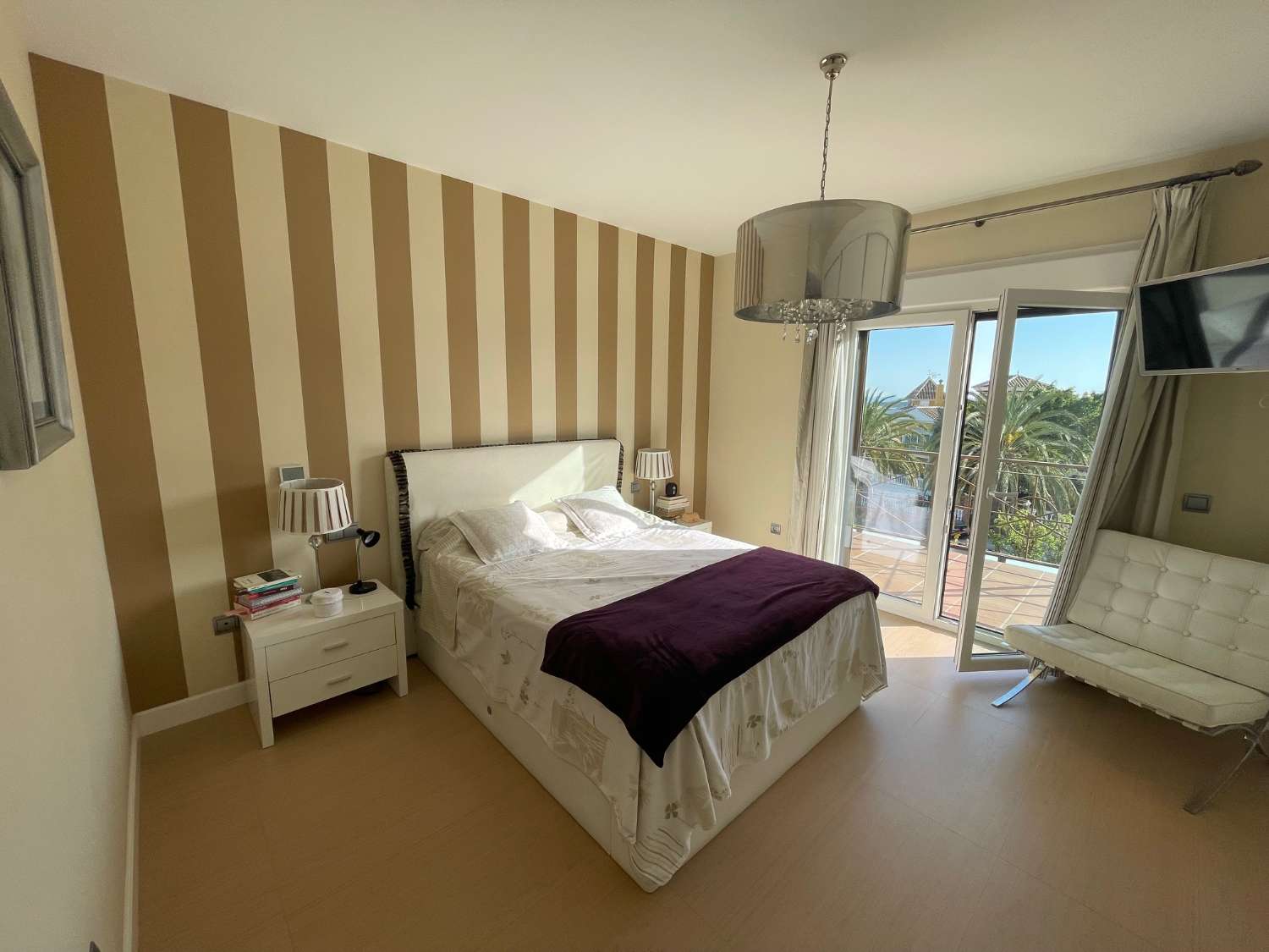 CHALET PAREADO EN VIÑA MALAGA