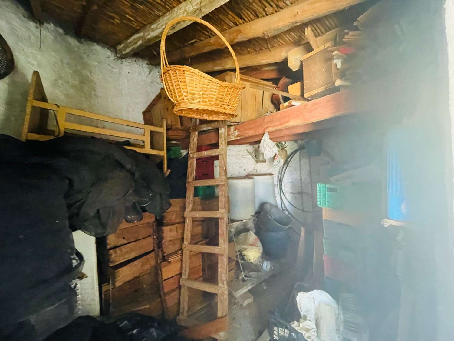 Дом в продаже в Almáchar