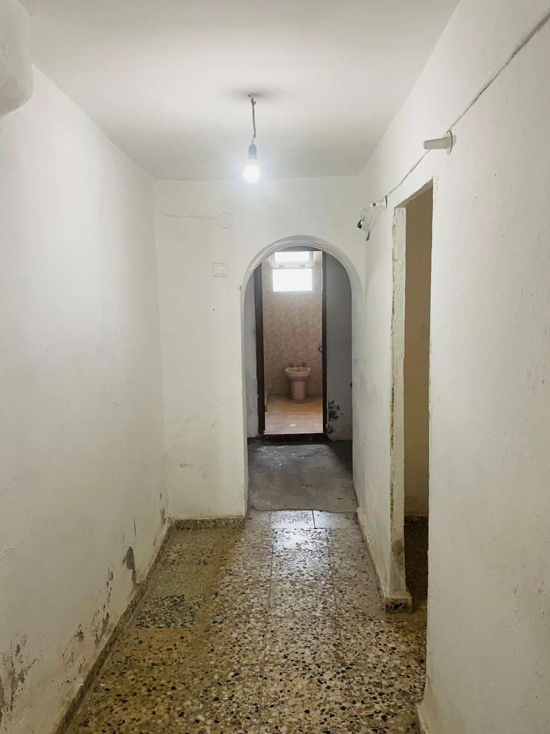 CASA DE PUEBLO A REFORMAR DE 120 M2 EN LOS PUERTAS ( VALLE-NIZA) A 3 KM DEL MAR
