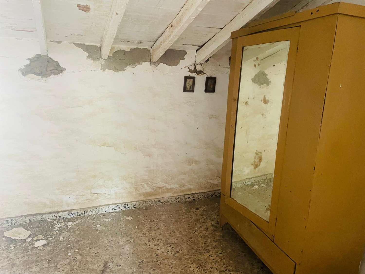 CASA DE PUEBLO A REFORMAR DE 120 M2 EN LOS PUERTAS ( VALLE-NIZA) A 3 KM DEL MAR