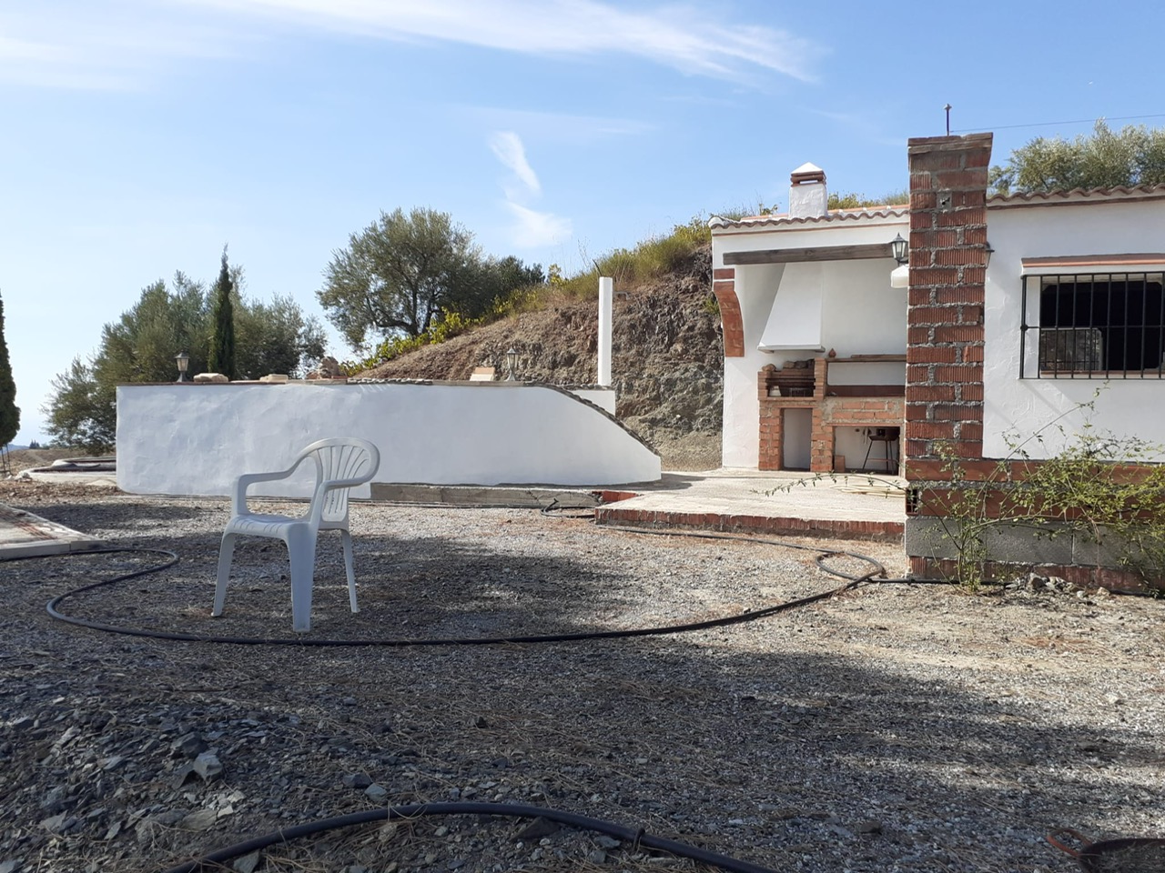 CASA DE CAMPO EN ARCHEZ SIN TERMINAR
