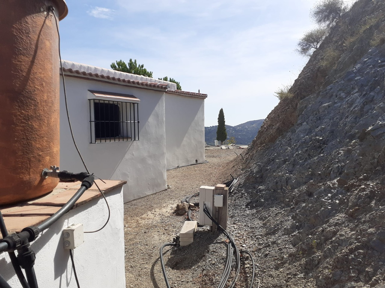 CASA DE CAMPO EN ARCHEZ SIN TERMINAR