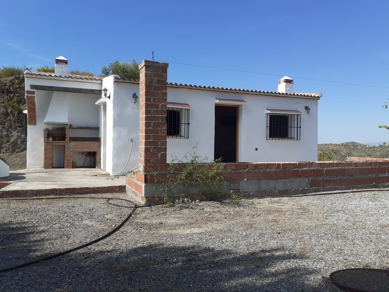 CASA DE CAMPO EN ARCHEZ SIN TERMINAR