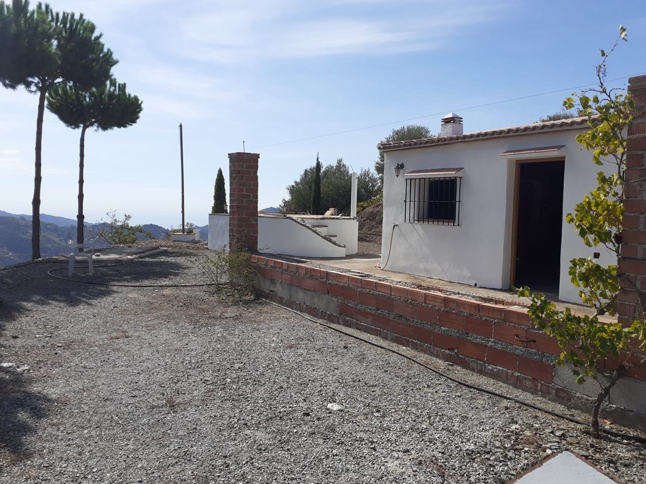 CASA DE CAMPO EN ARCHEZ SIN TERMINAR