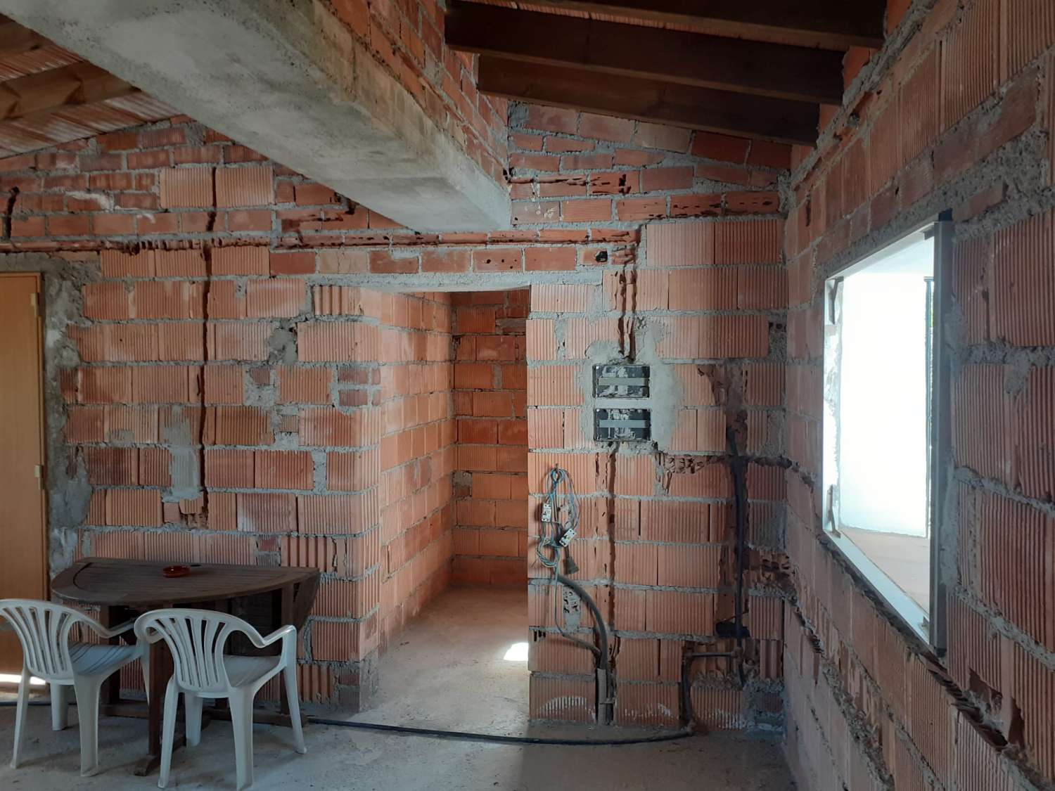 CASA DE CAMPO EN ARCHEZ SIN TERMINAR