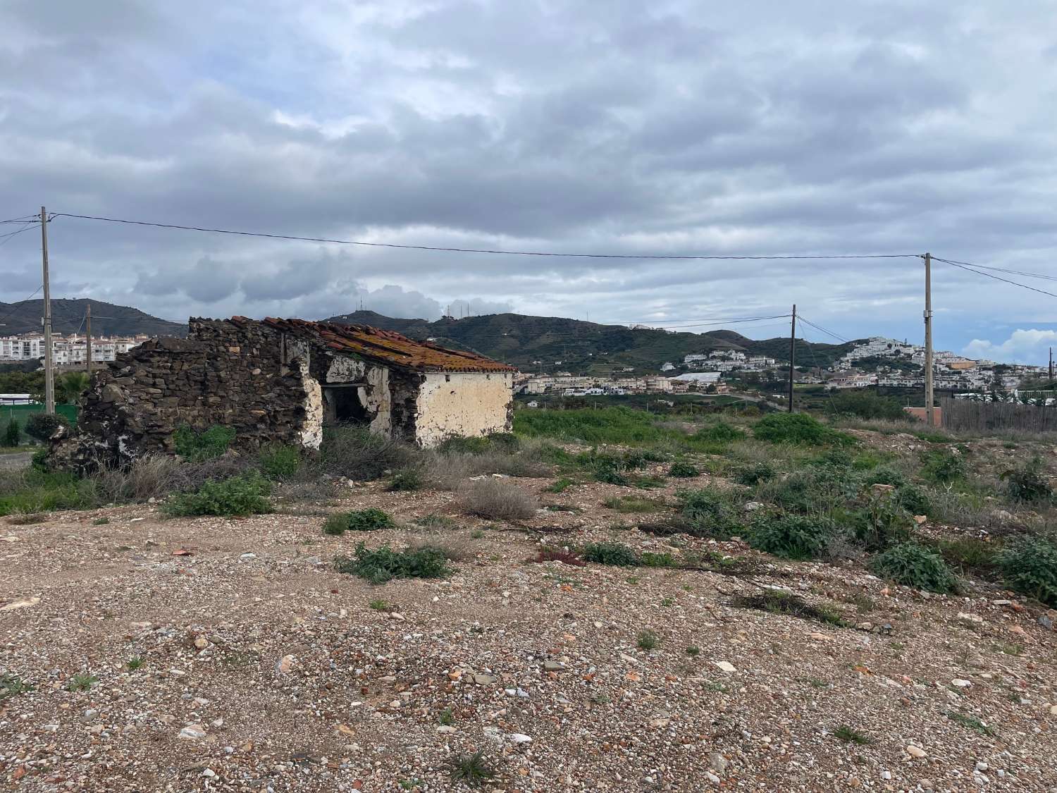 Parcela rústica de unos 2.700 m2 en Torrox-Costa